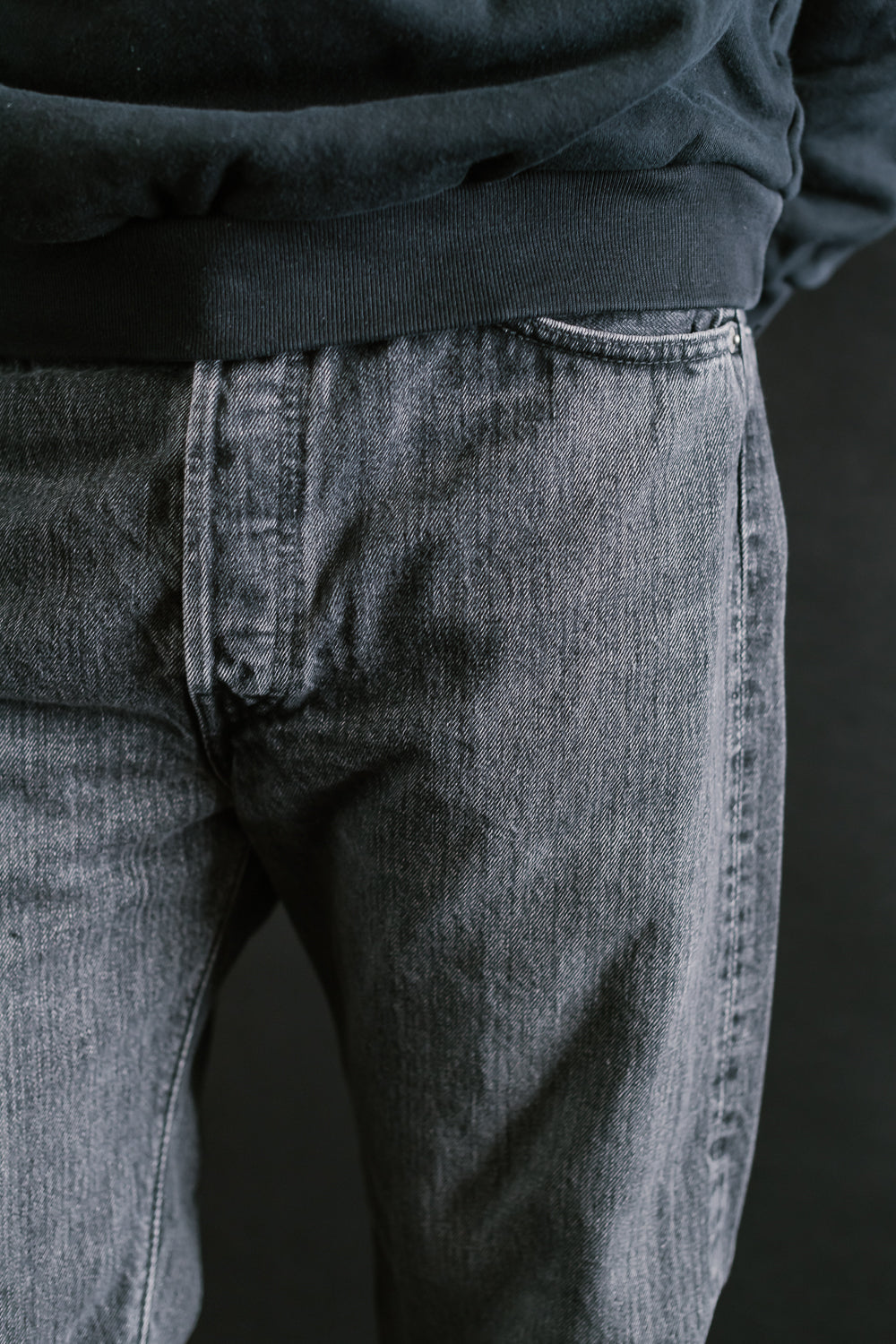 01-1050W-D61S - 105 - Standard Fit Selvedge Denim - Black Stone