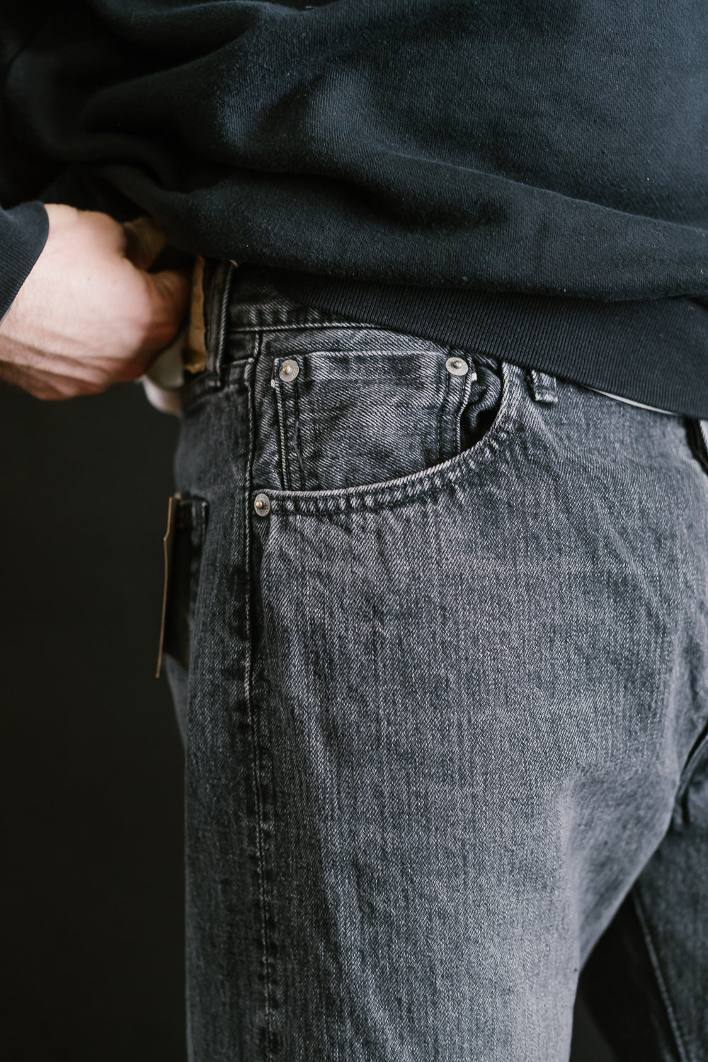 01-1050W-D61S - 105 - Standard Fit Selvedge Denim - Black Stone