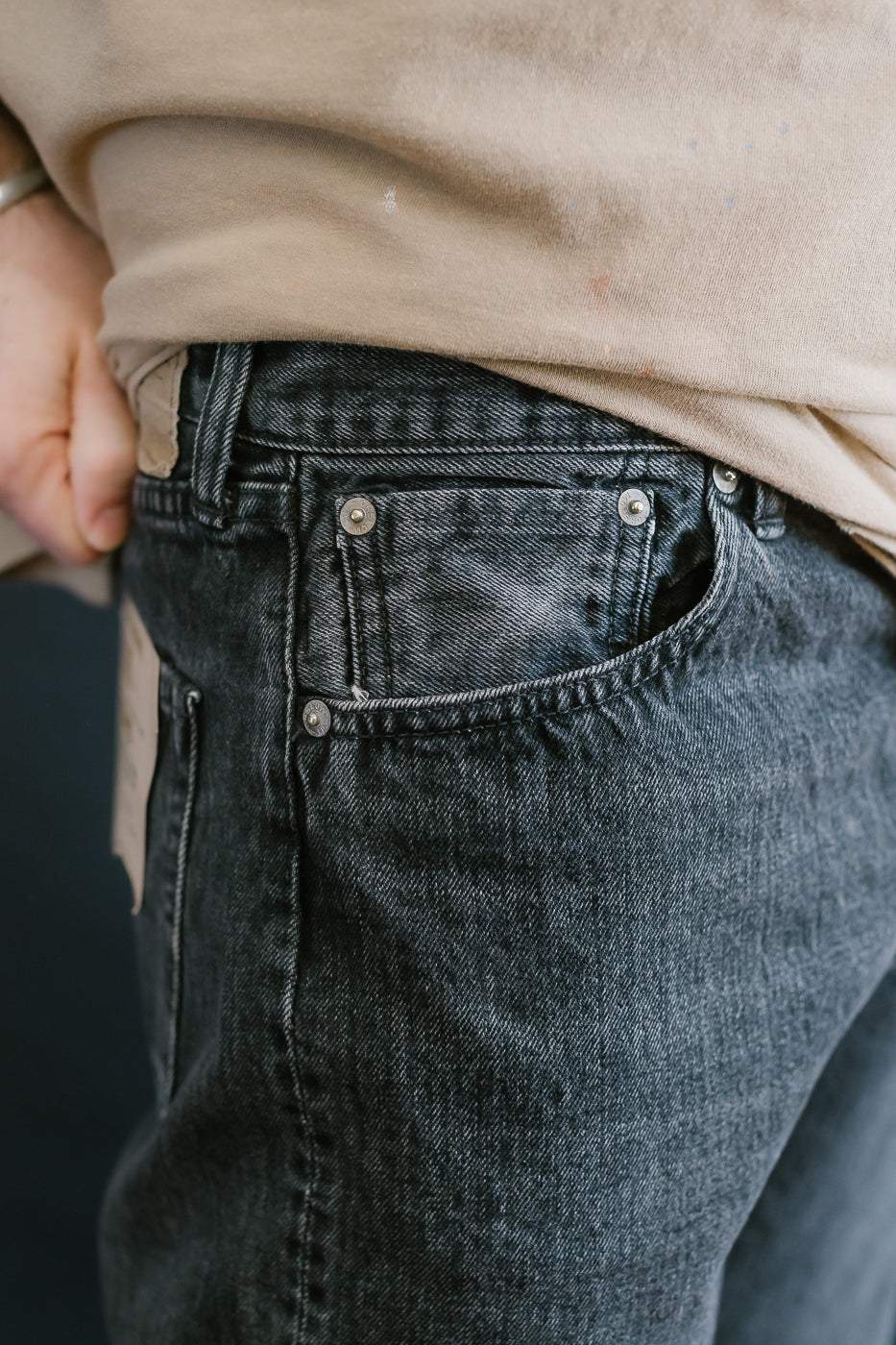 01-1050W-D61S - 105 - Standard Fit Selvedge Denim - Black Stone