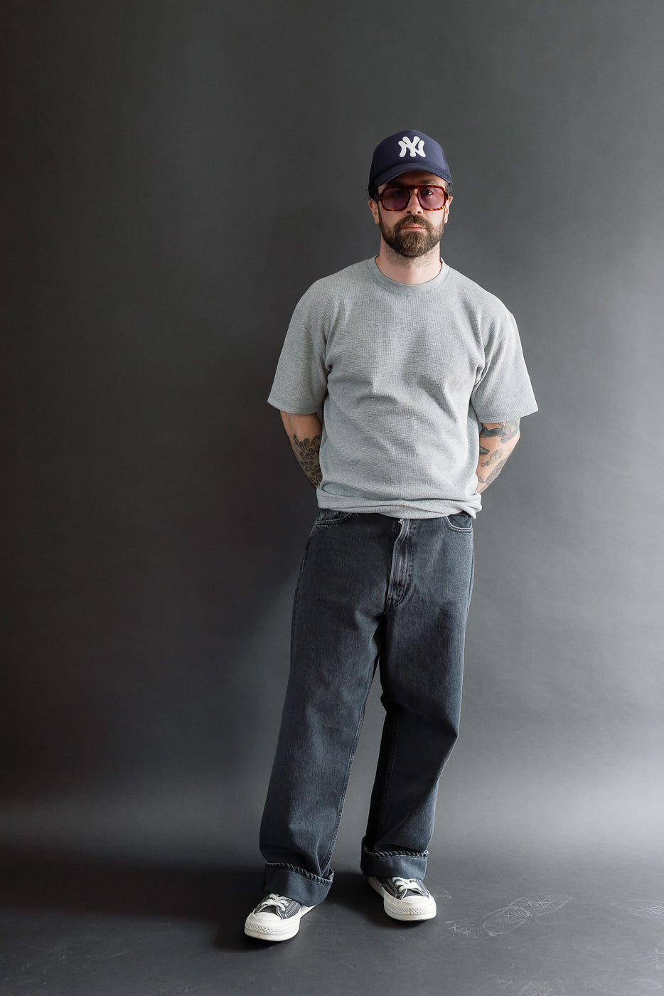 Full body front view of a 5'9