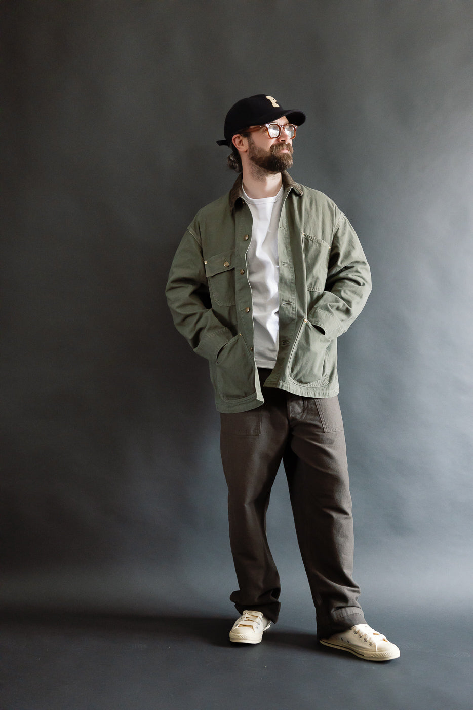 Full body front view of male model 5'9