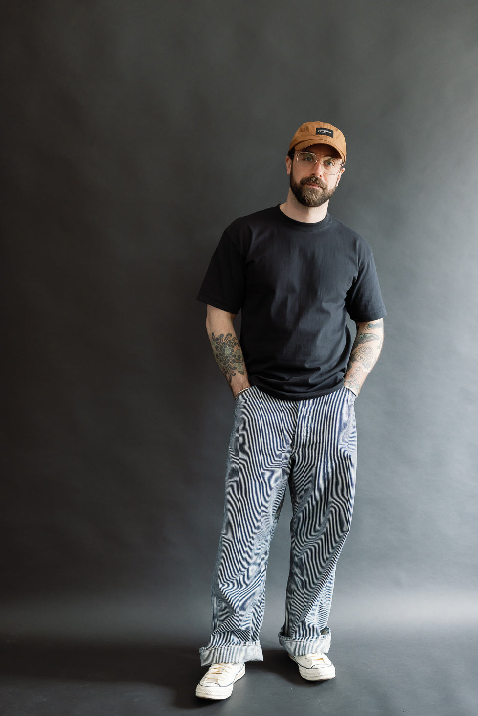 Full body front view of male model, 5'9