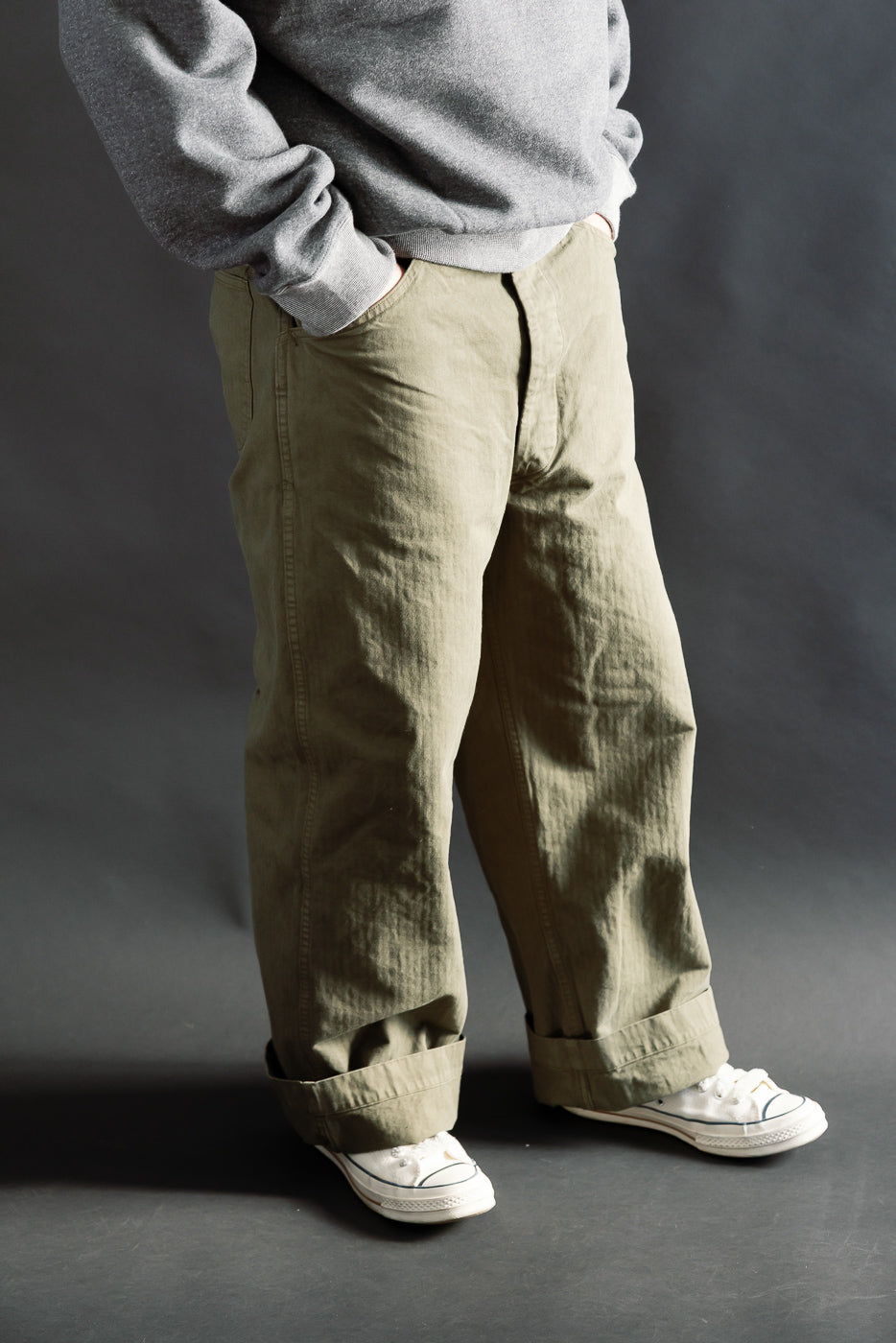 Front view, mid-body shot of male model 5'9