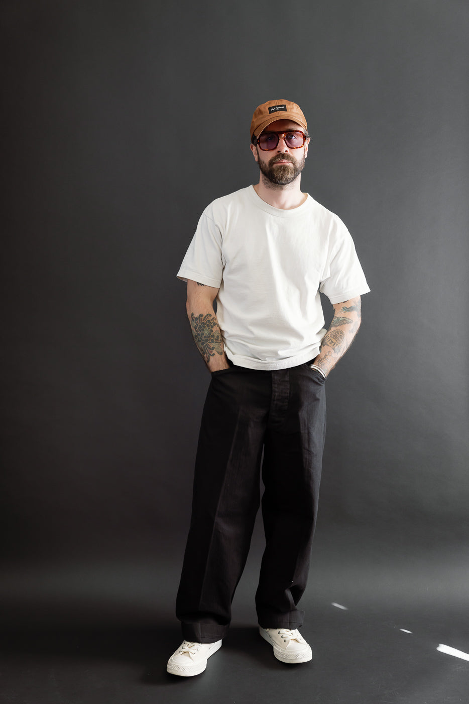 Full body front view of a 5'9