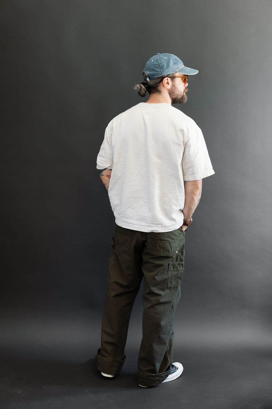 Full body back view of a 5'9