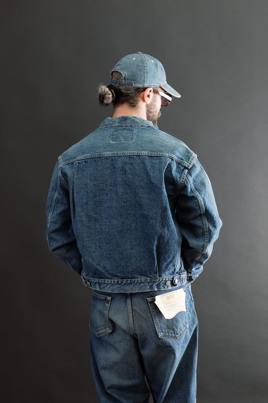 Back view of a 5'9
