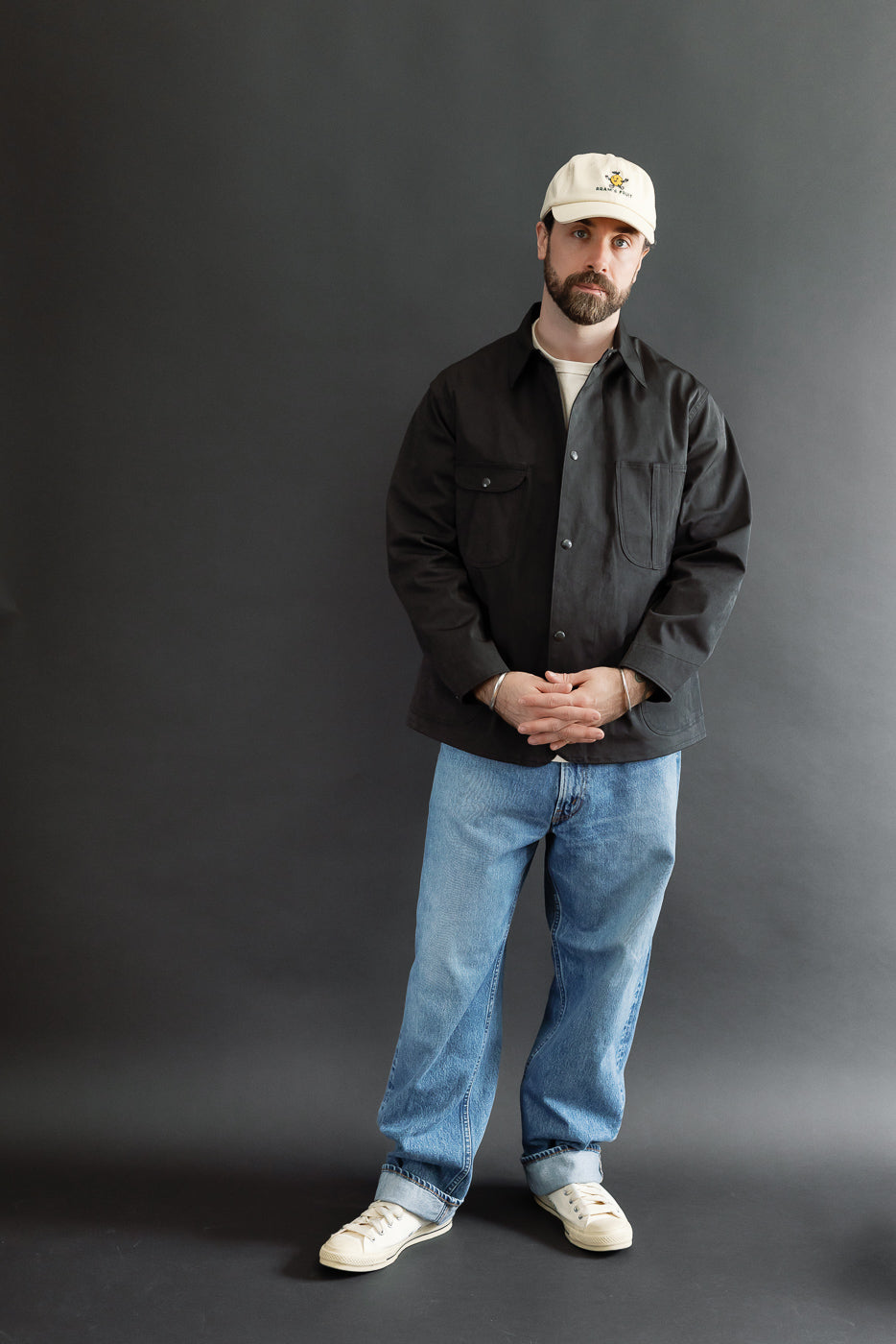 Full body front view of a 5'9