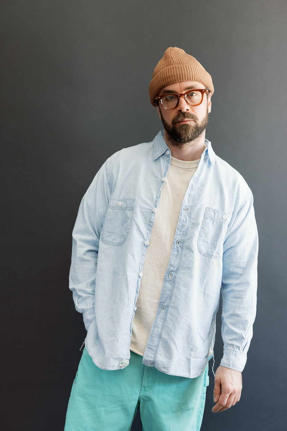 Front view, full body of male model 5'9