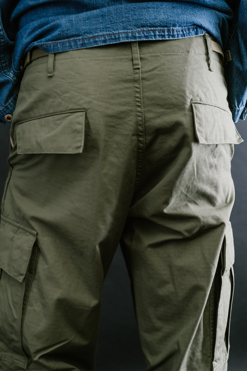 03-V5260RIP-76 - 6-Pocket Cargo Trousers - Vintage Fit - Olive