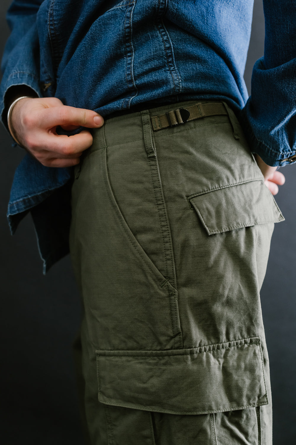 03-V5260RIP-76 - 6-Pocket Cargo Trousers - Vintage Fit - Olive
