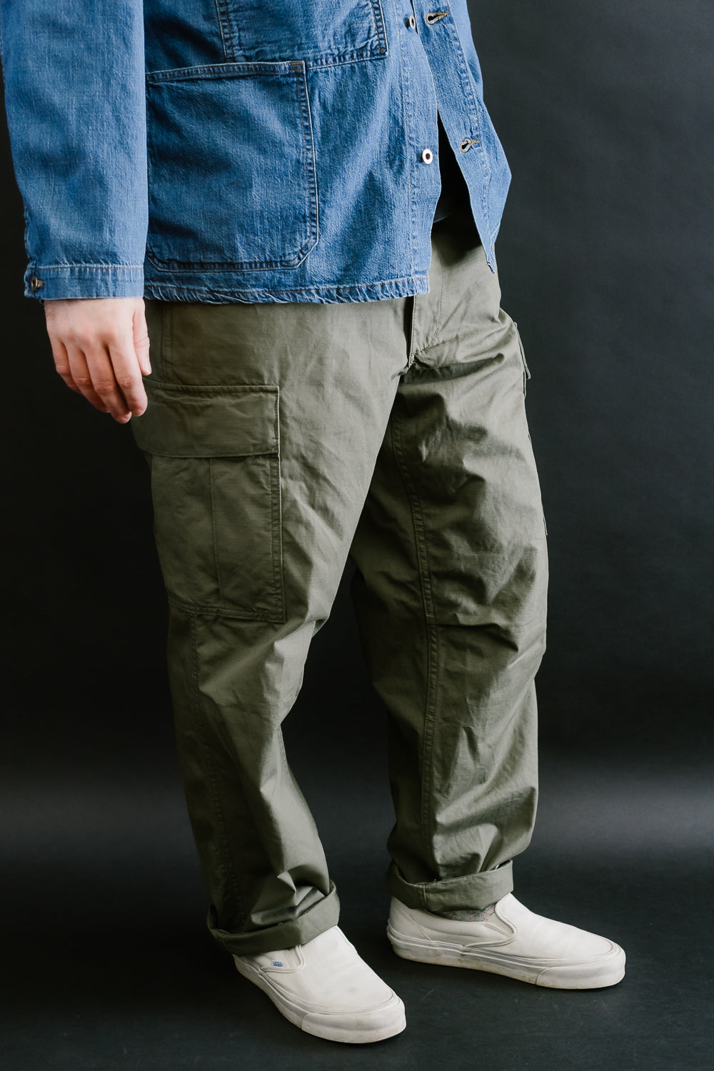 03-V5260RIP-76 - 6-Pocket Cargo Trousers - Vintage Fit - Olive