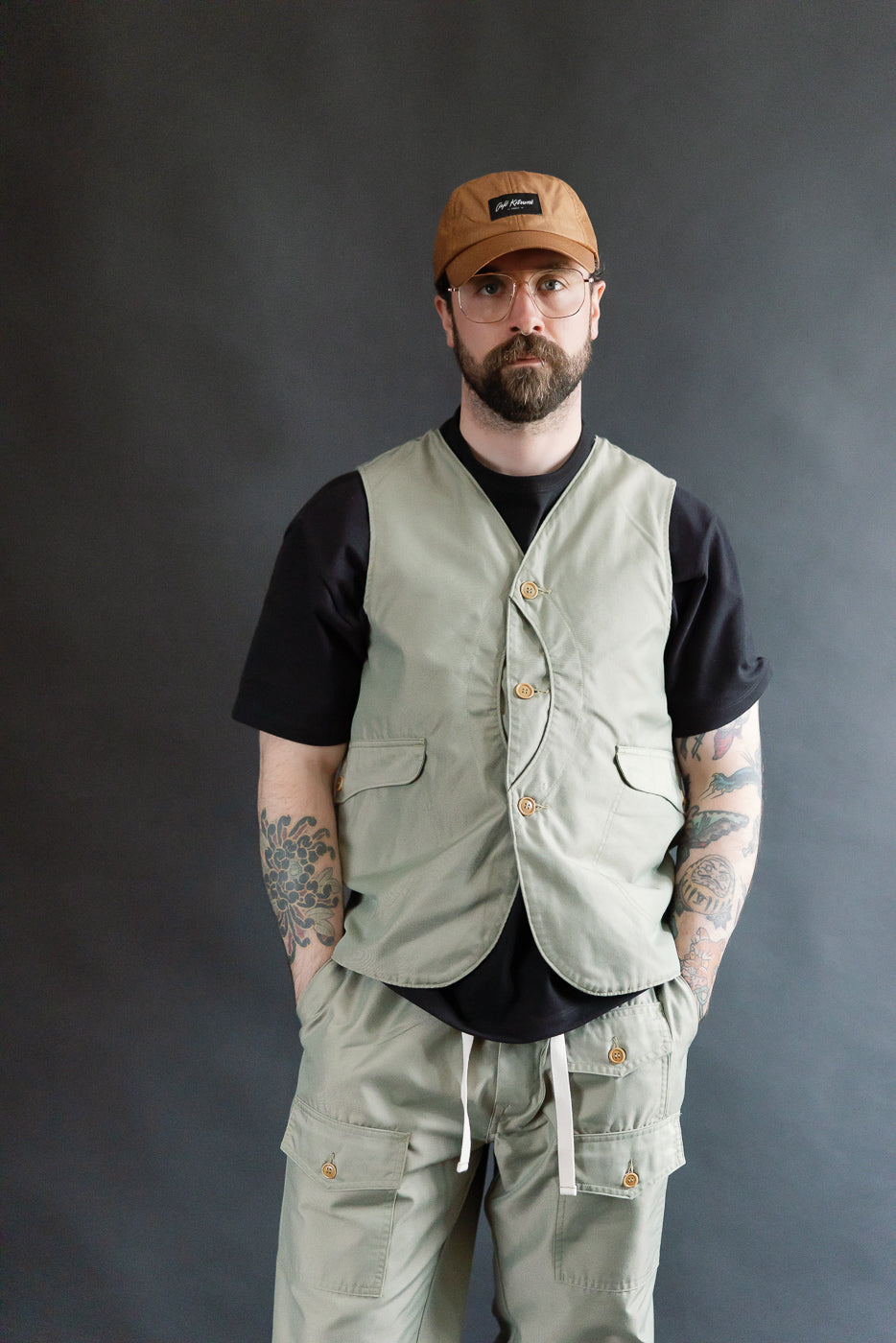 正月セール！cover vest high count twill khaki 1512-FT - Royal Traveler Vest French Twill - Khaki | Dant