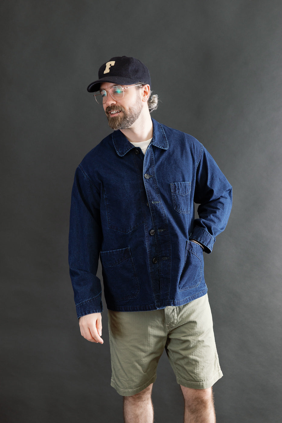 Front view, full body of male model 5'9