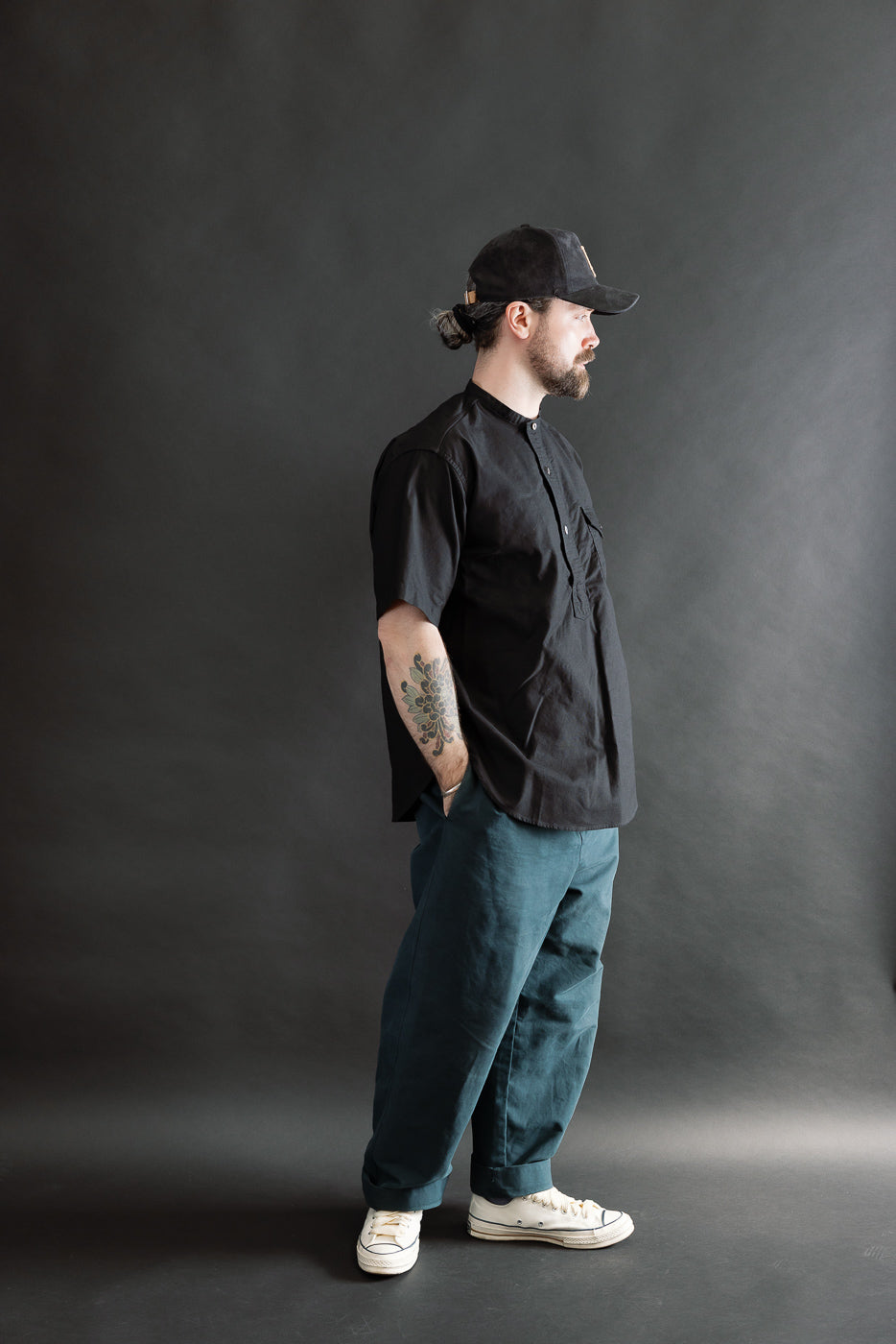 Full body, side view of male model 5'9