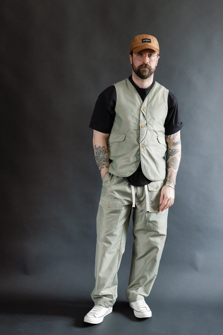 Full body front view of male model 5'9