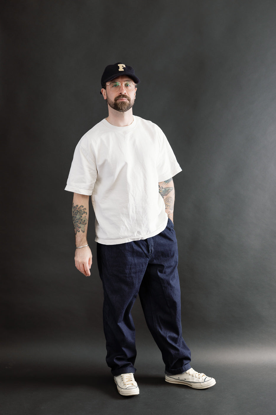 Full body front view of male model, 5'9