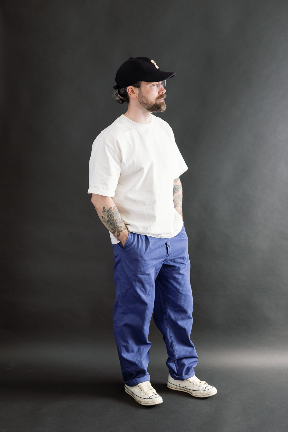 Full body view, male model 5'9