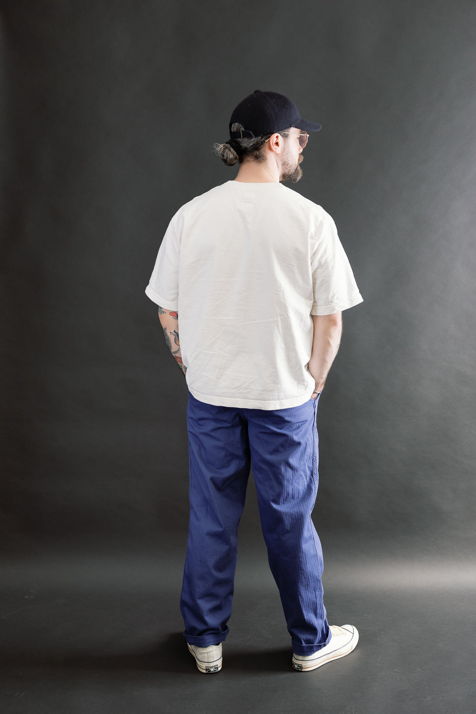 Full body rear view of male model 5'9