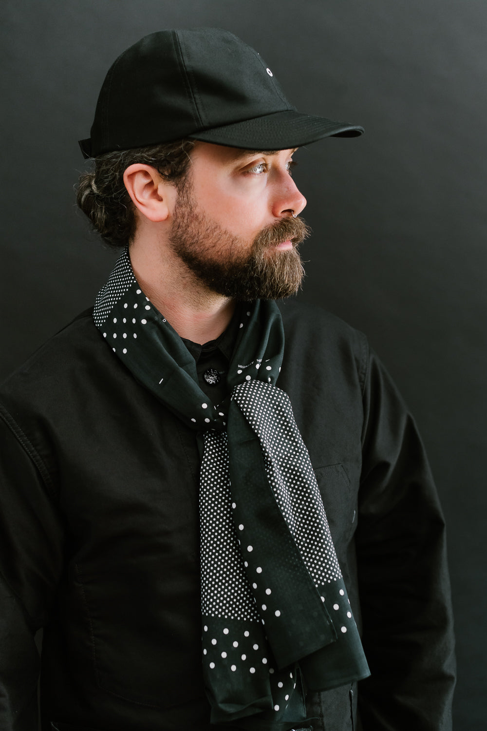 Close-up of male model, 5'9