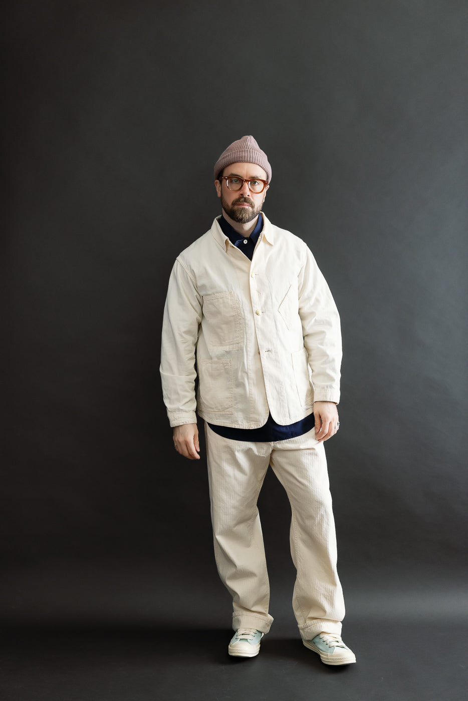 Full body front view of male model, 5'9