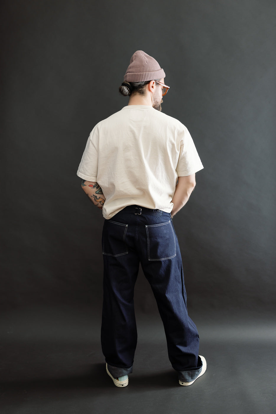 Full body rear view of male model 5'9