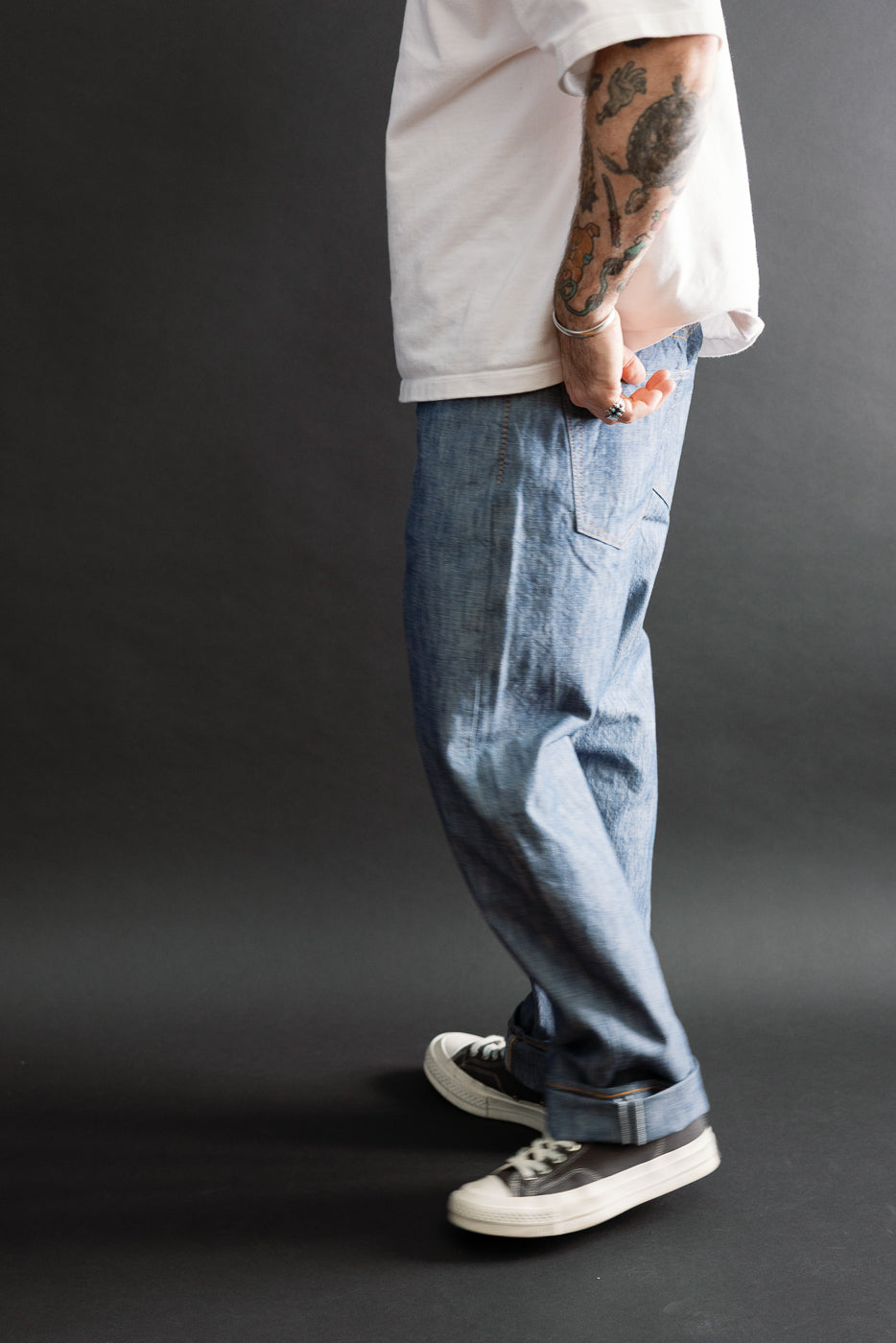 Side view of a 5'9