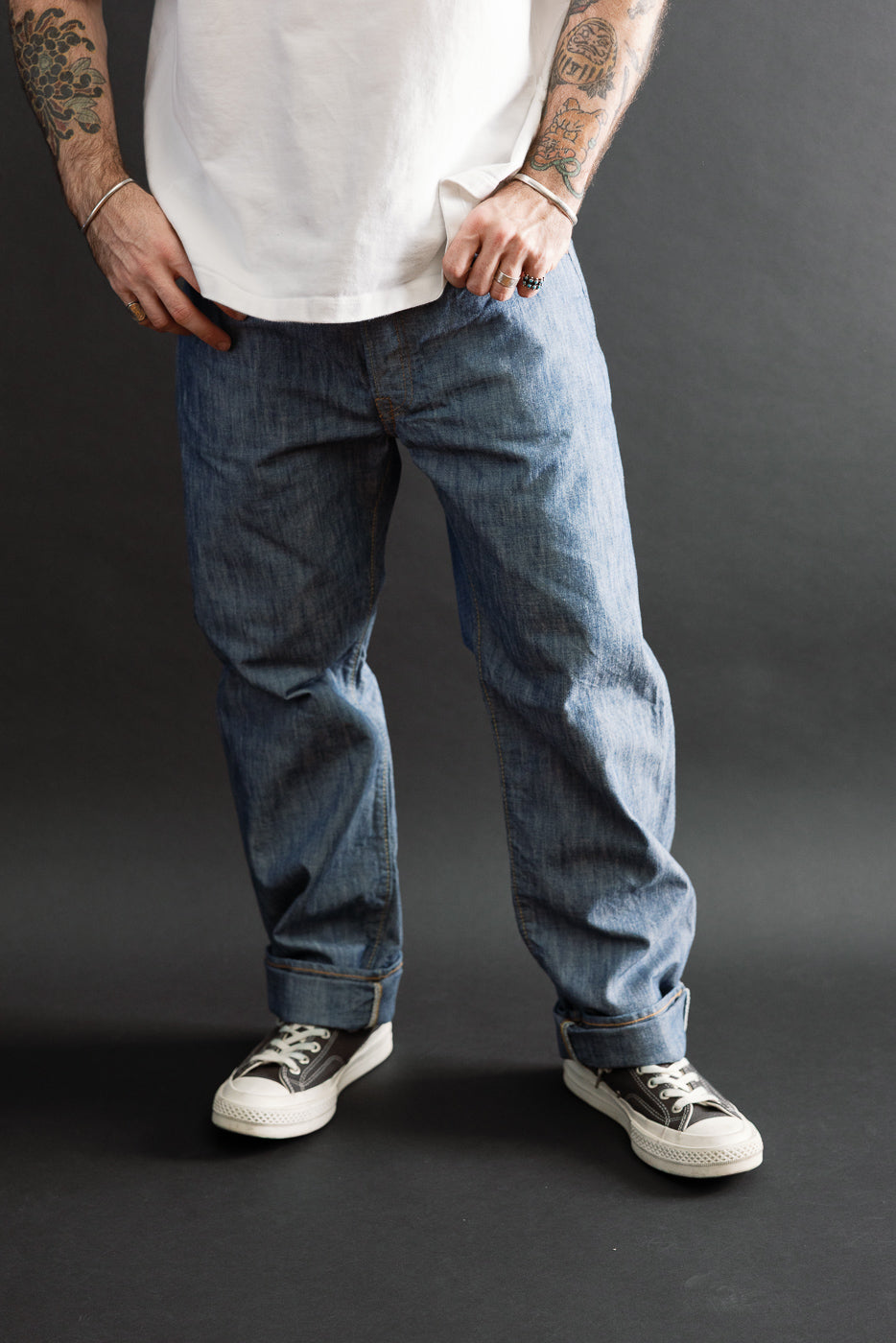 Full body front view of male model, 5'9