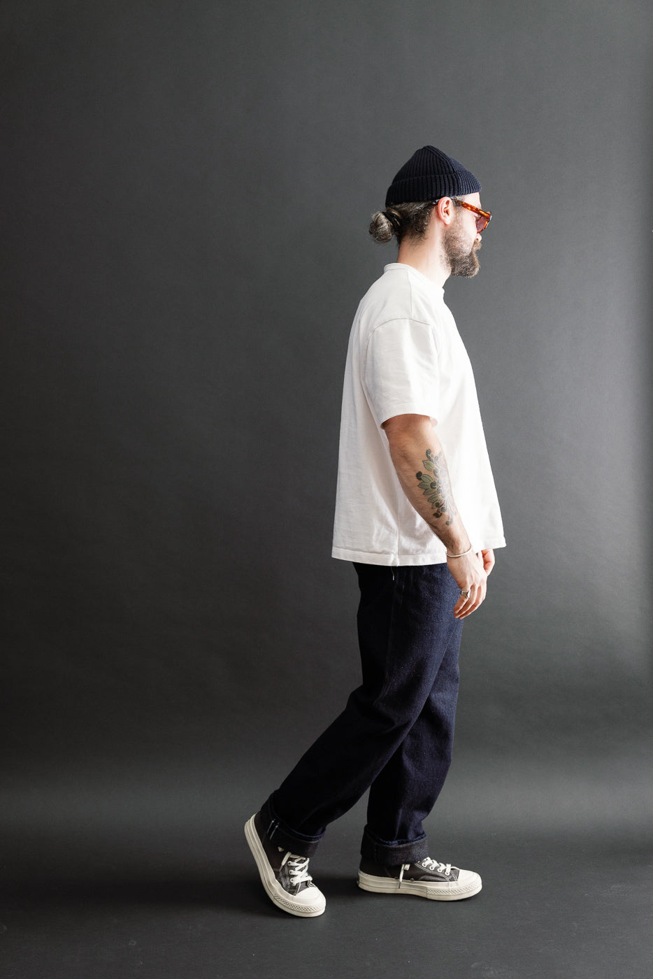 Full body side view of a 5'9