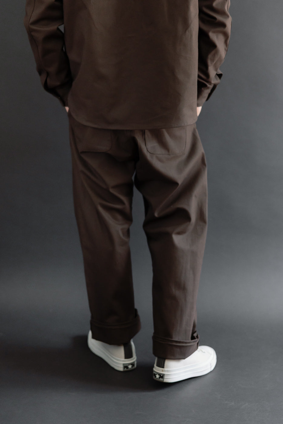 Back view, full body of a male model, 5'9