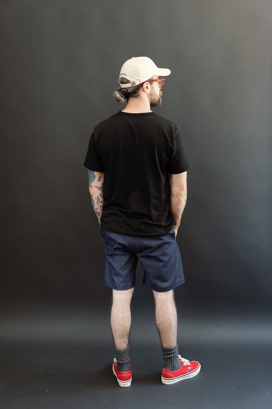 Male model 5'9