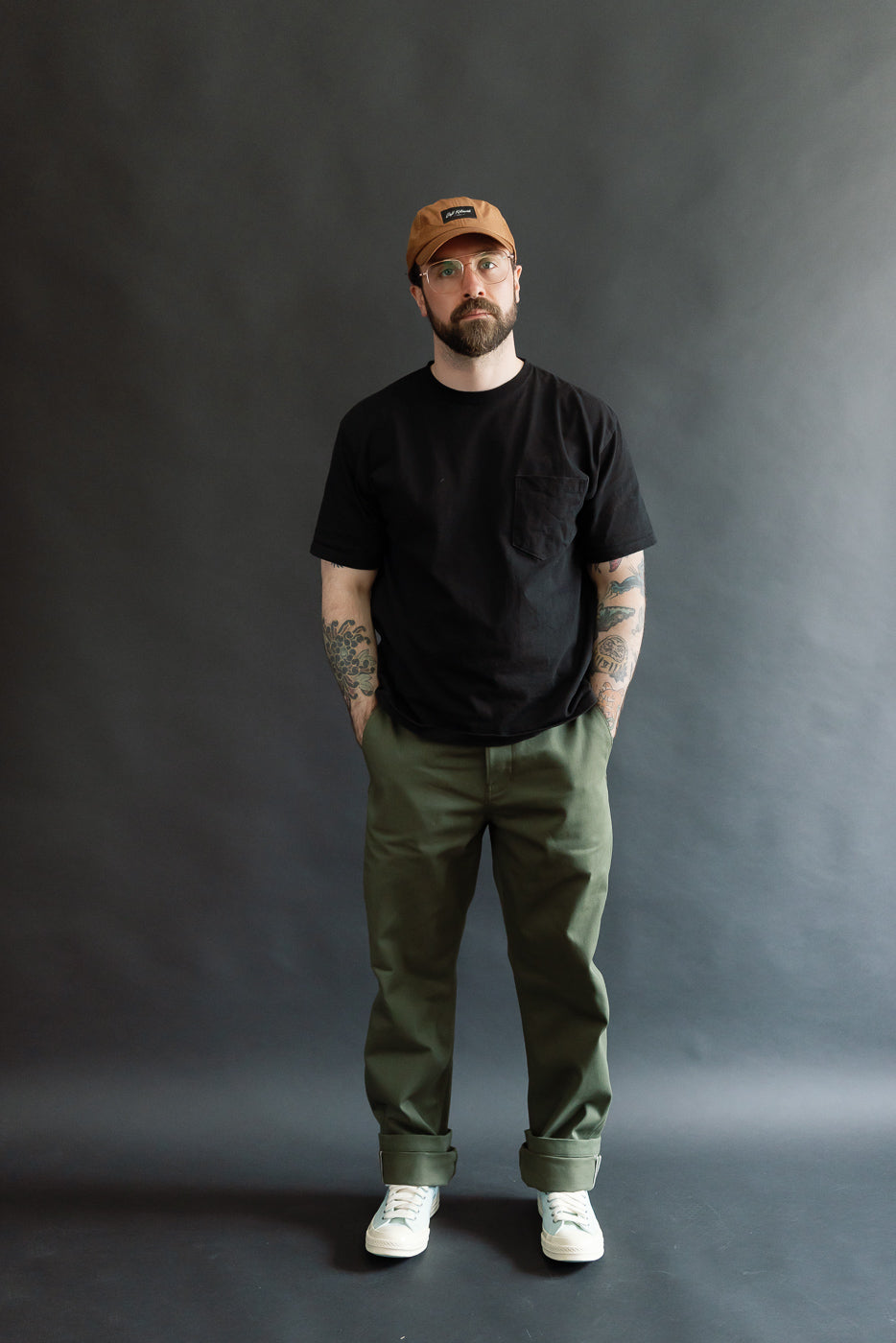 Full body front view of male model, 5'9
