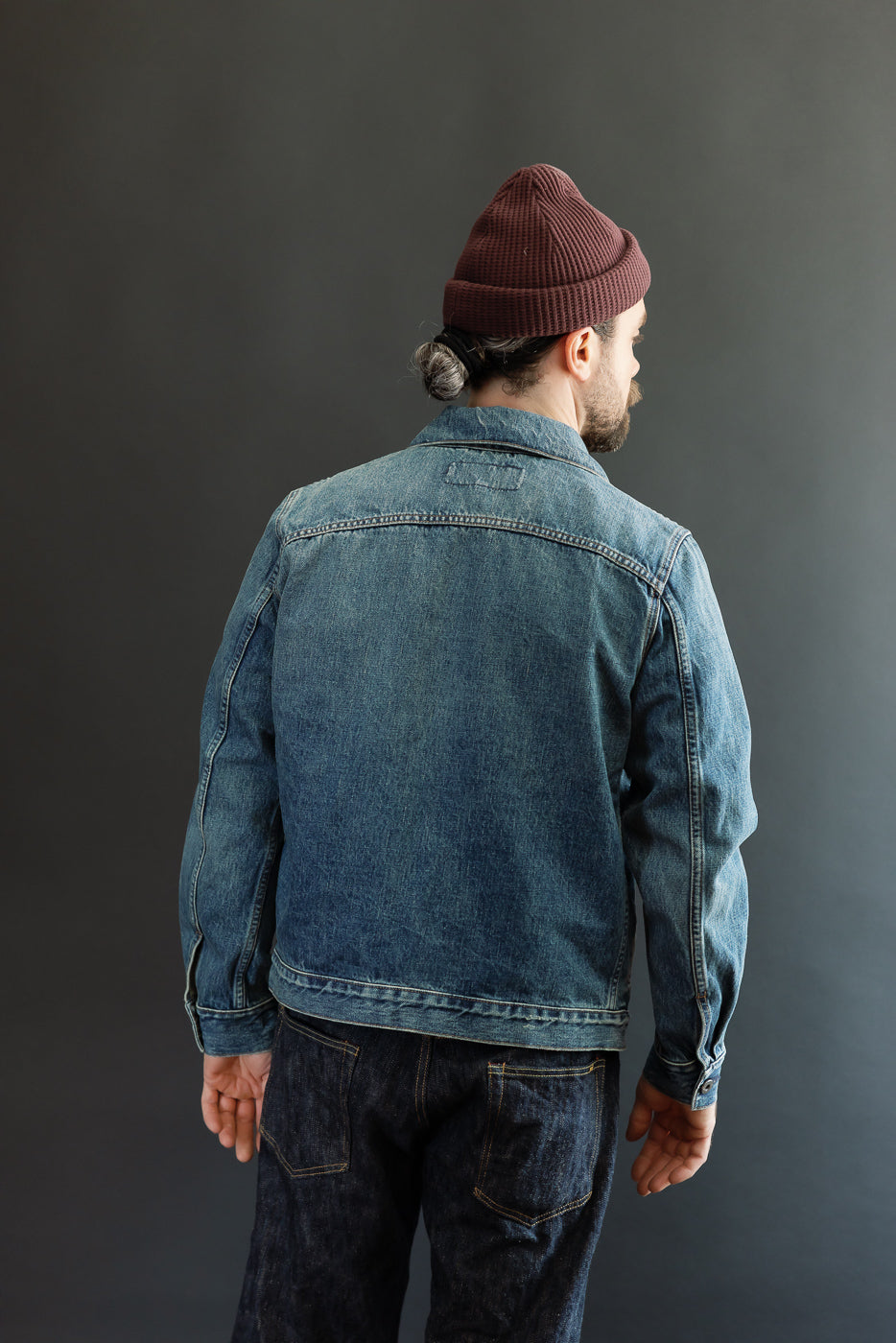 Male model 5'9