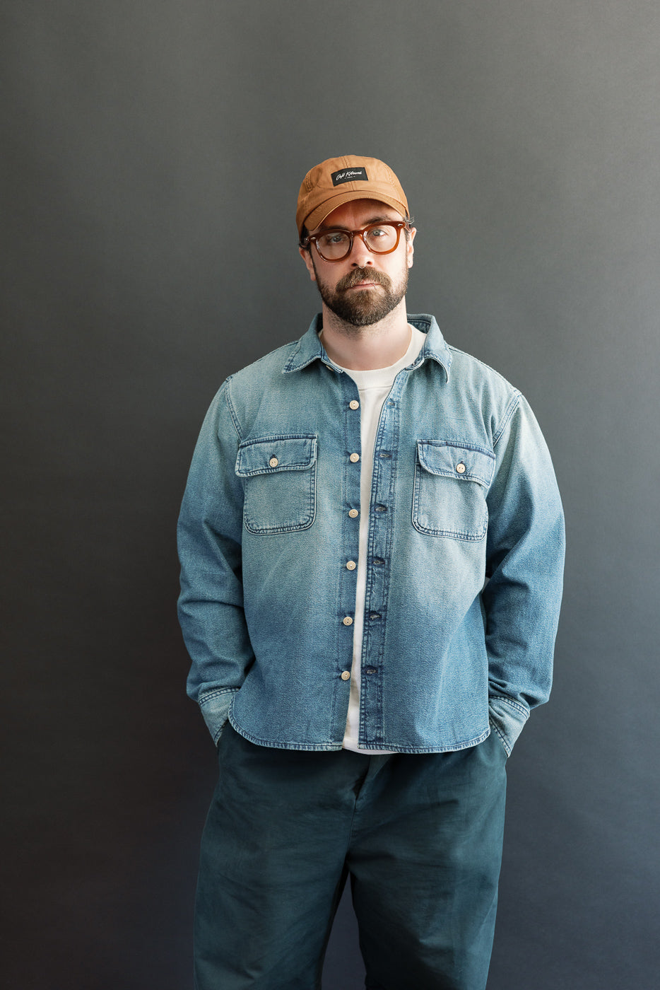 Full body front view of male model, 5'9