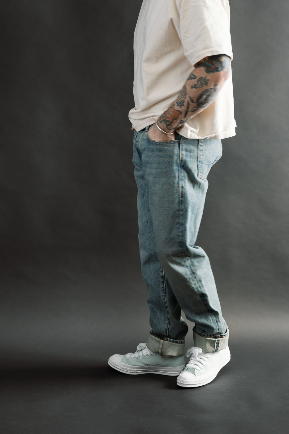 Side view, full body male model 5'9