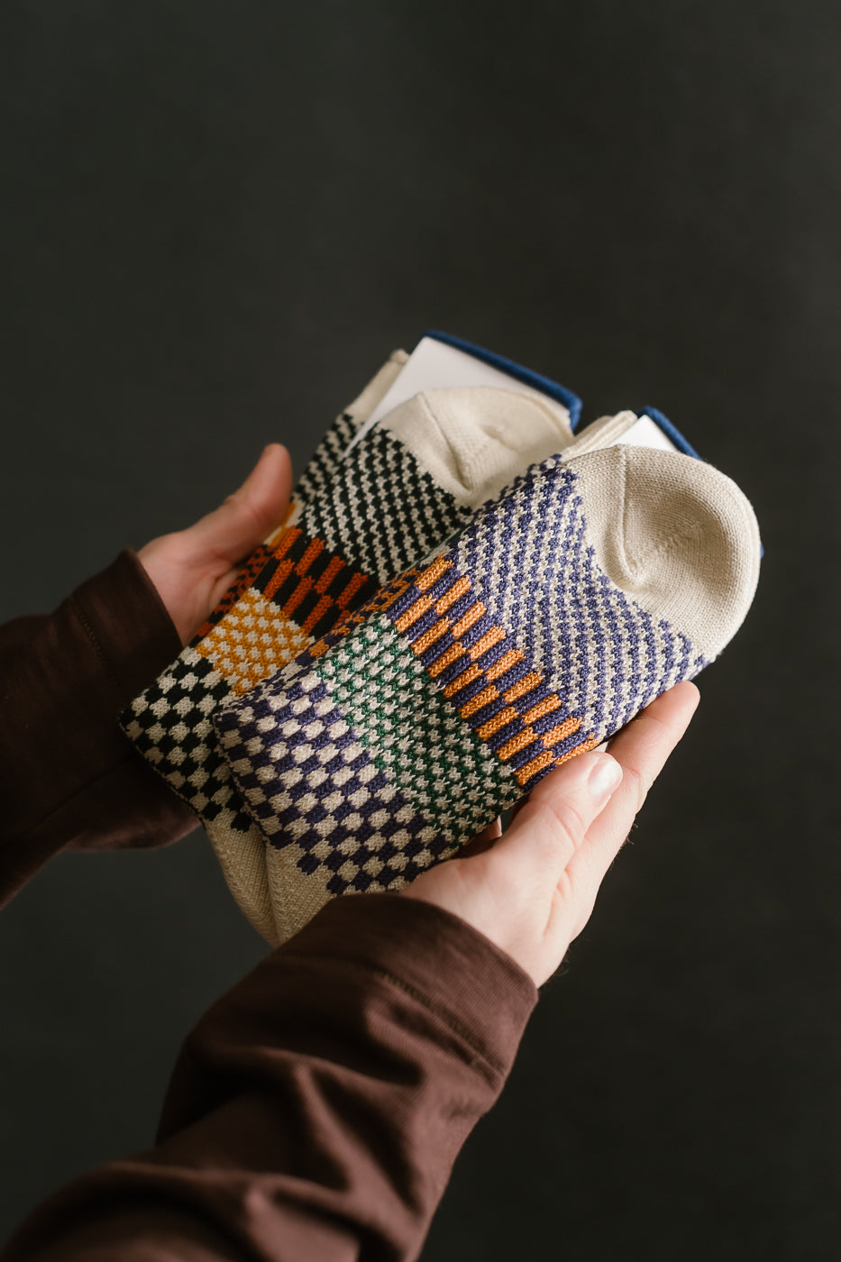 R1549 - Check & Step Crew Socks - Black