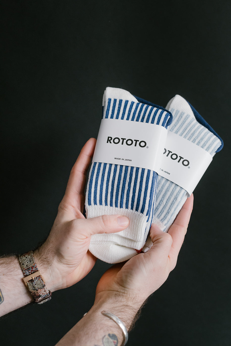 R1586 - Vertical Stripe Sock - White, Light Blue