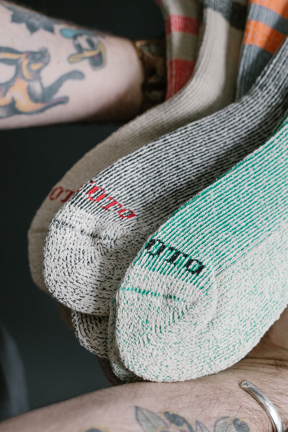 R1589 - Pile Stripe Marl Socks - Black, Beige