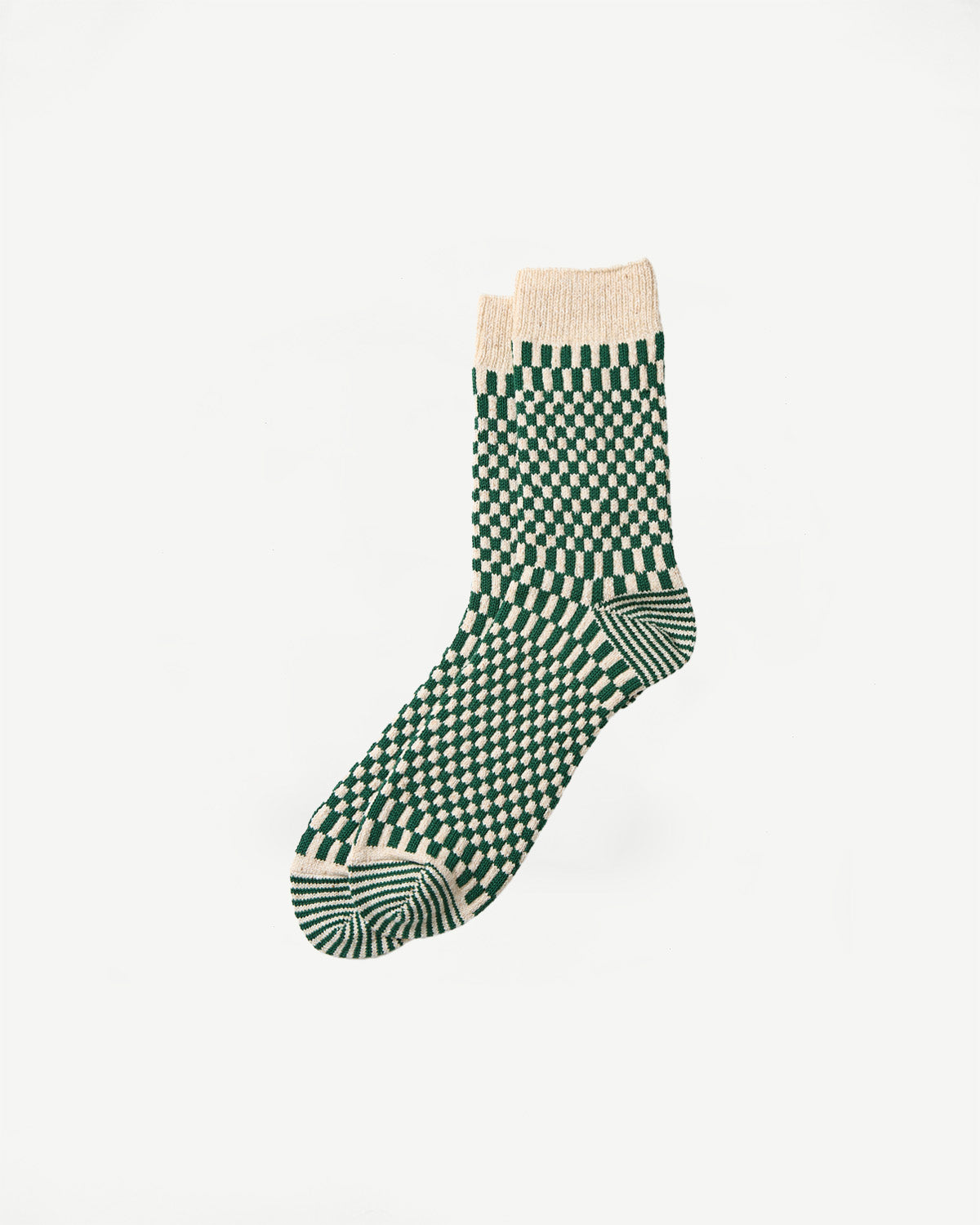 R1621 Checkerboard Pattern Crew Socks - Green, featuring a green and cream checkerboard design with striped details at the toe, heel, and cuff, showcasing moderate thickness and smooth jacquard knit construction.