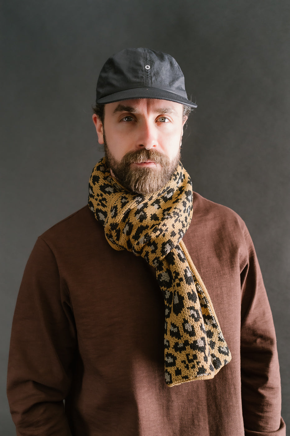 R5076 - Reversible Leopard Chunky Muffler Scarf - Beige