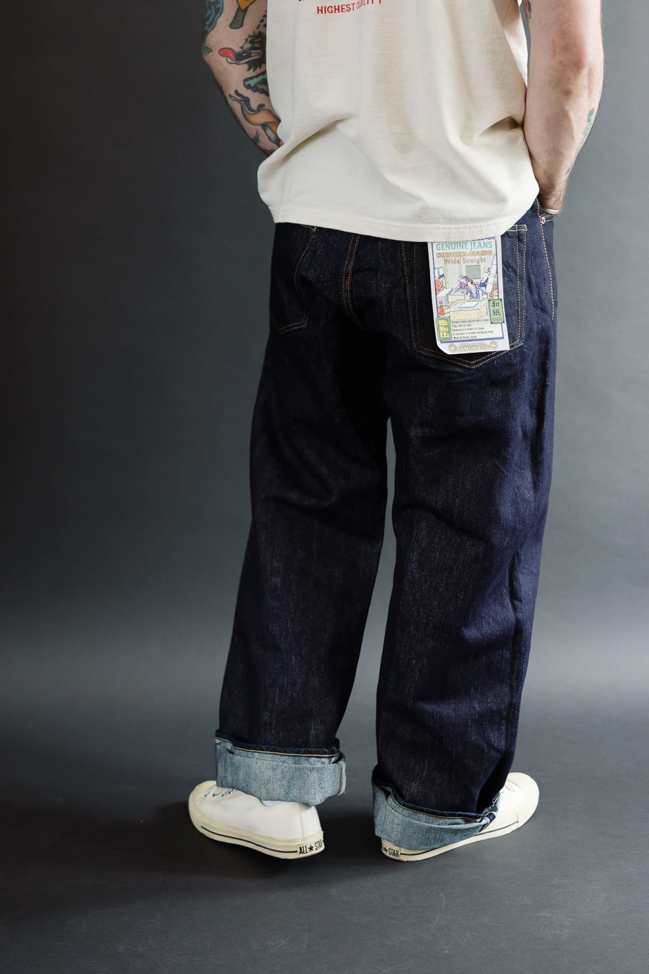 Back view of male model, 5'9