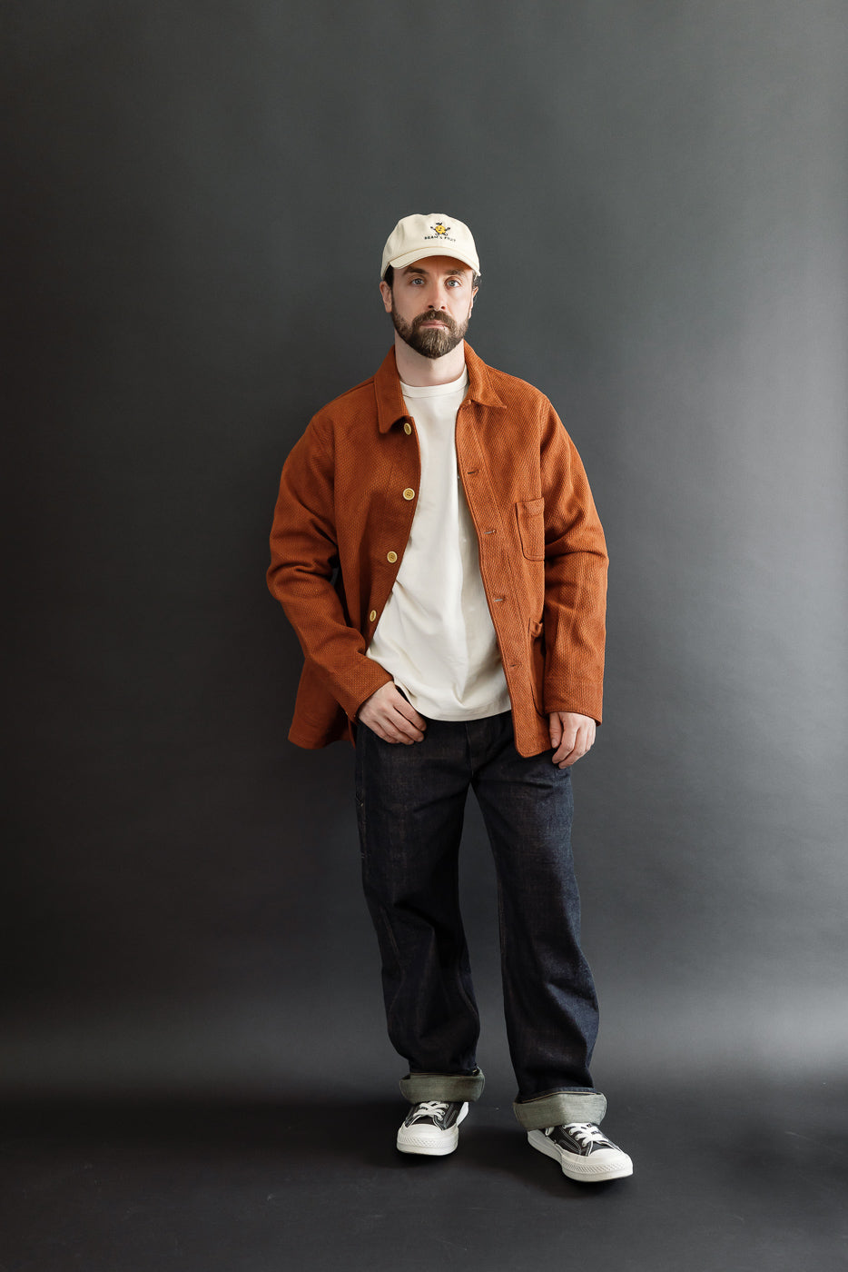 Full body front view of a 5'9
