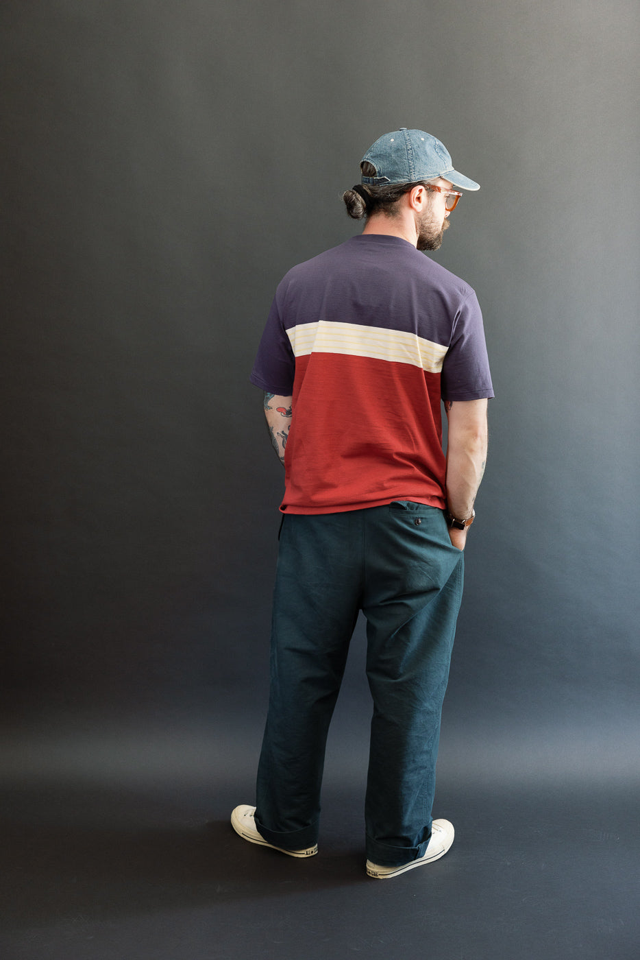 Full body back view of a male model, 5'9