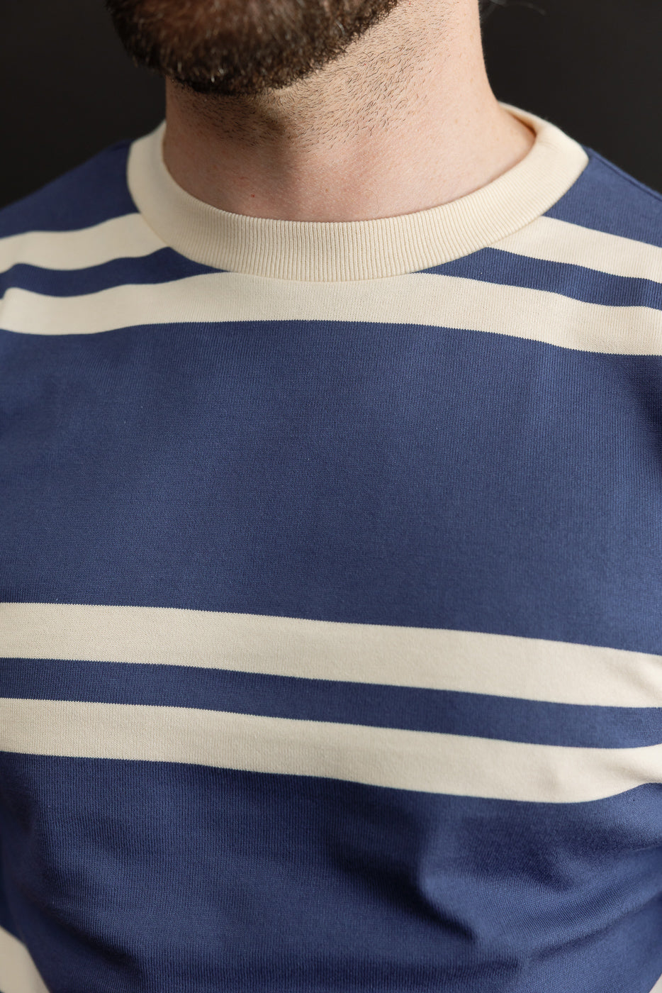 Close-up front view of male model (5'9