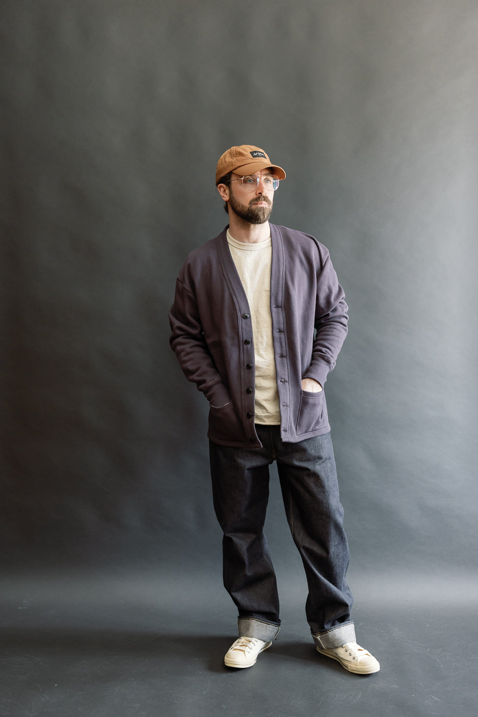 Full body front view of male model, 5'9