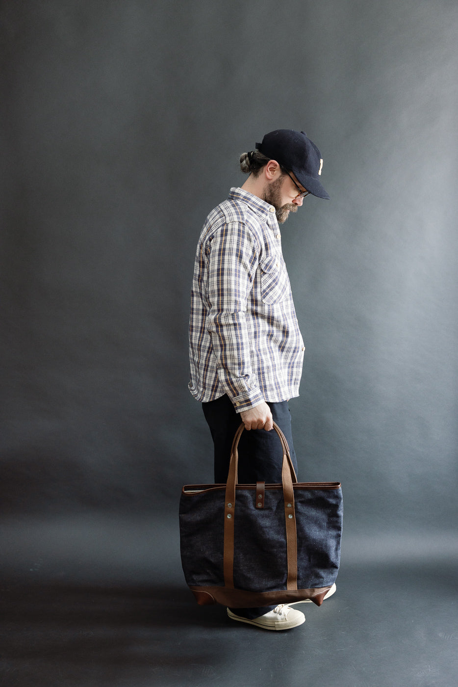 Side view full body of male model 5'9