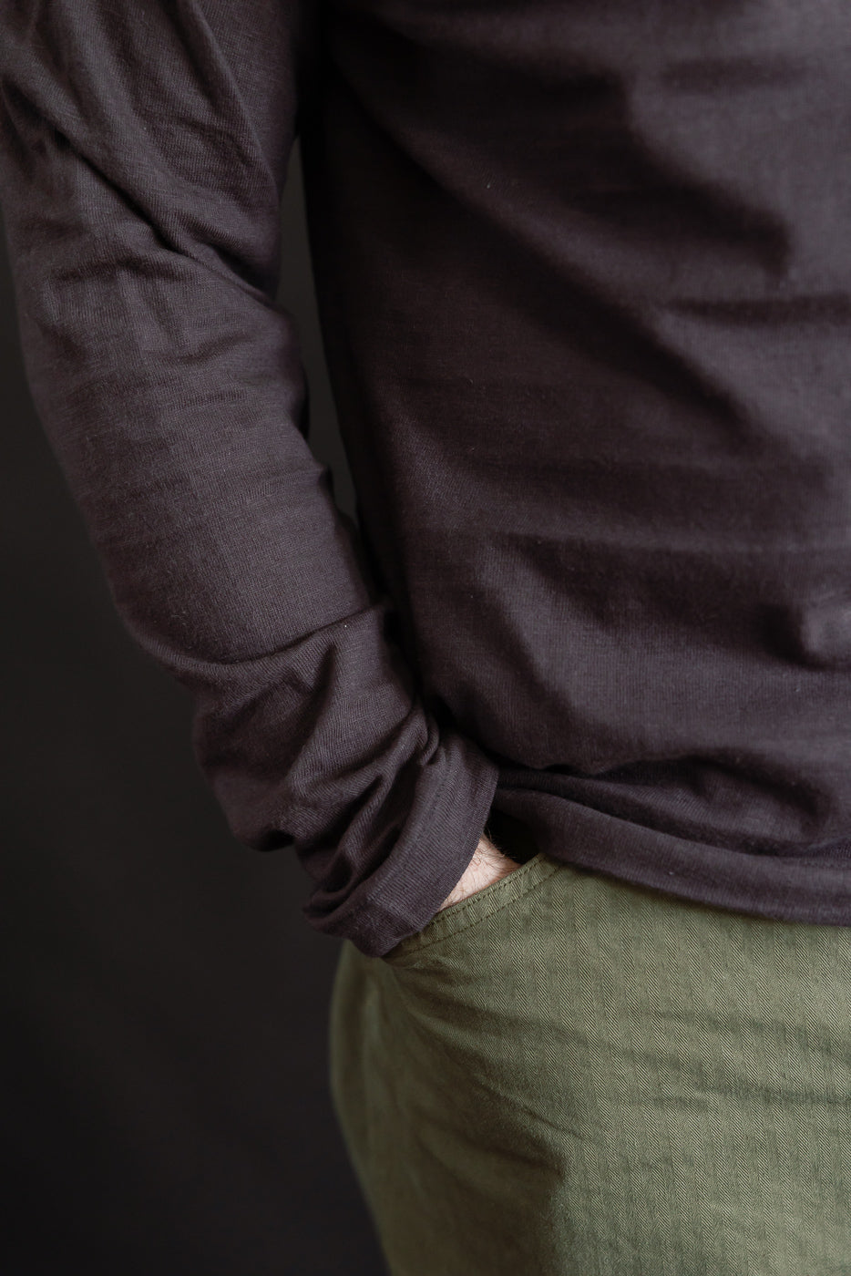 Close-up of male model, 5'9