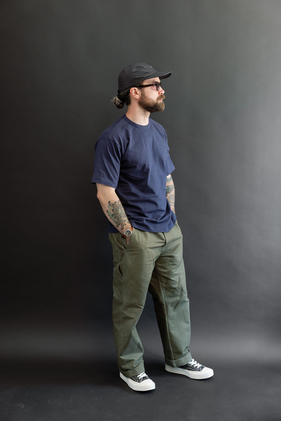 Full body side view of a 5'9