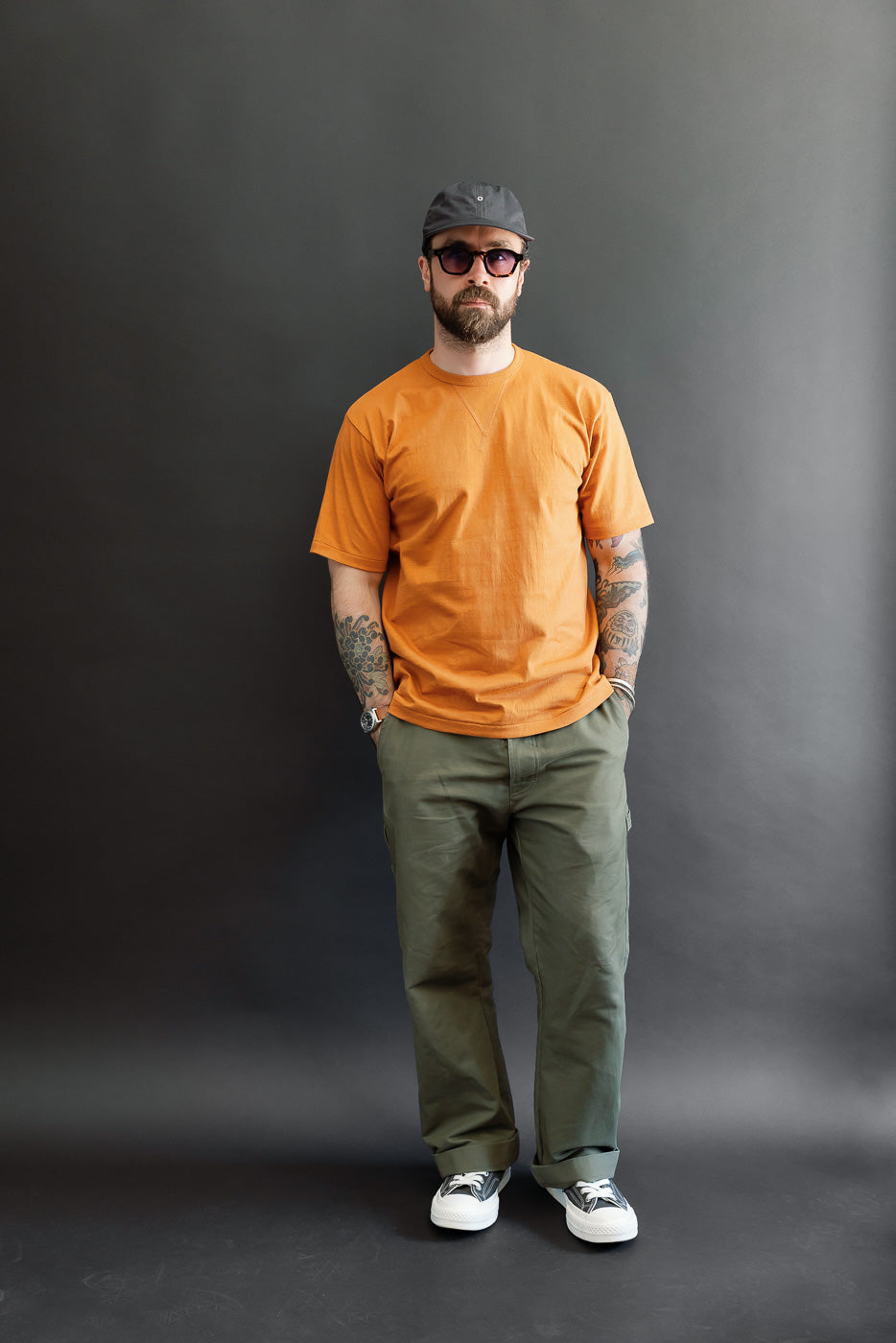 Full body front view of a 5'9