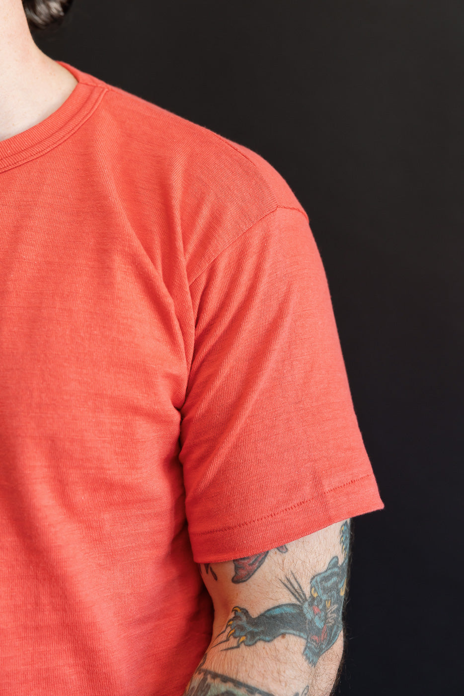 Close-up of a male model, 5'9