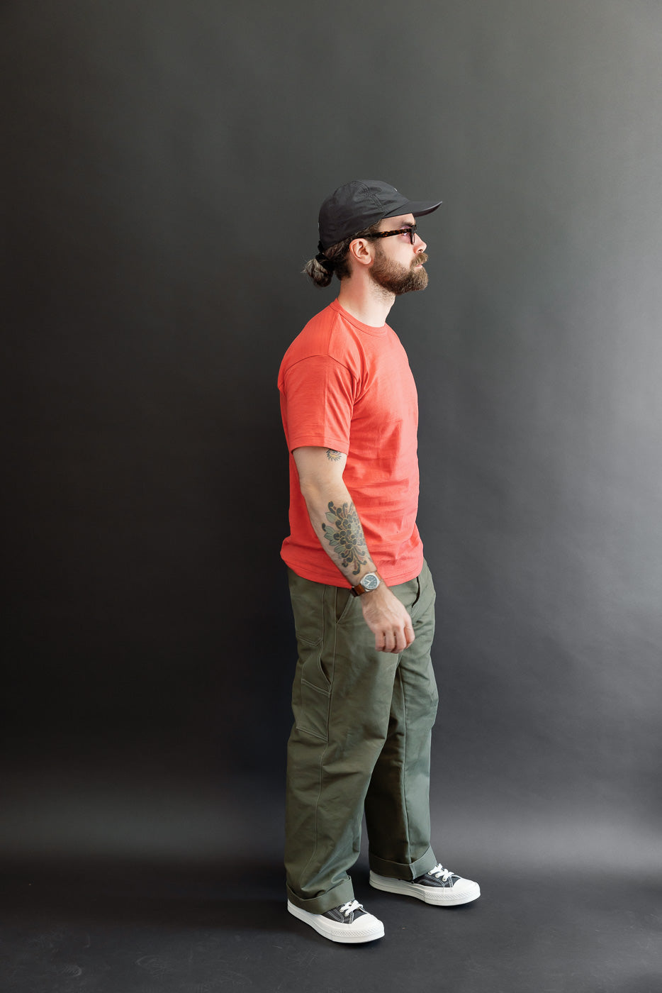 Full body side view of a 5'9